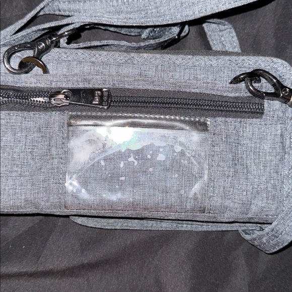 🛍️ Lug Crossbody Phone Wallet & Wristlet 🛍️ - Picture 6 of 10